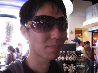 hashimoto_glass.JPG