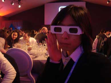 yoshimi_glass.jpg